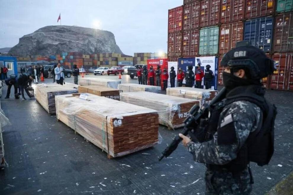 Madera impregnada con droga proveniente de Bolivia